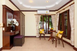 Hilltop Bungalow – 5