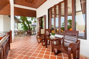Hilltop Deluxe – 5